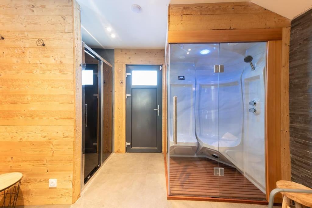 ג'רארדמר Chalet Du Bien-Etre 15P. Piscine,Spa, Hammam,Petanque,Basket מראה חיצוני תמונה